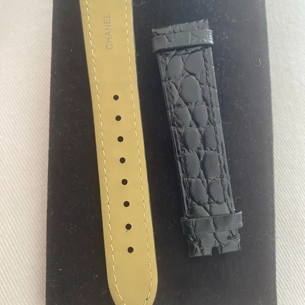 Vintage Chanel Black Leather Watch Strap 18mm and 16mm at the buckle